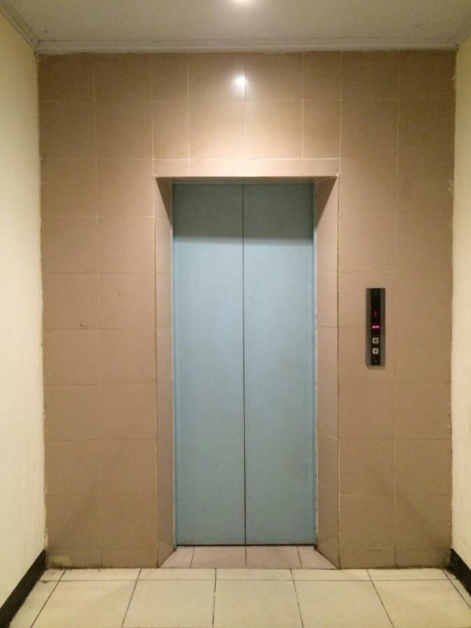 Reddoorz Syariah At Grand Taufiq Tarakan Esterno foto